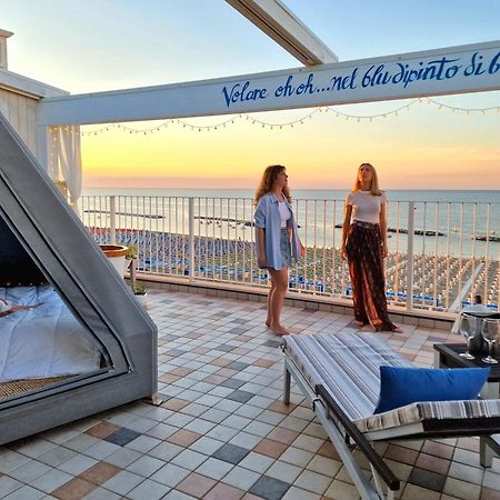 Luxor Beach Boutique Hotel Cattolica Ngoại thất bức ảnh