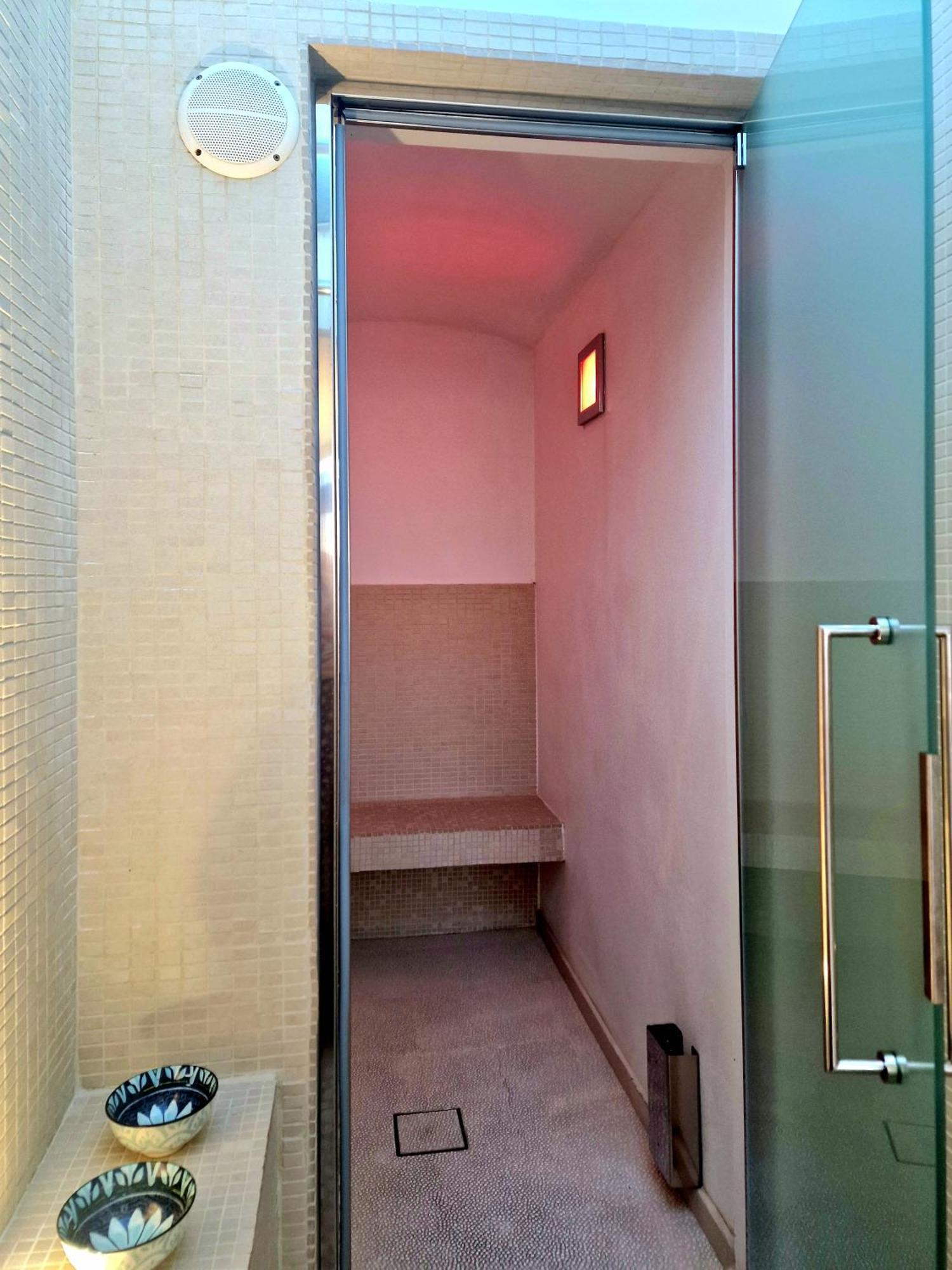 Luxor Beach Boutique Hotel Cattolica Ngoại thất bức ảnh