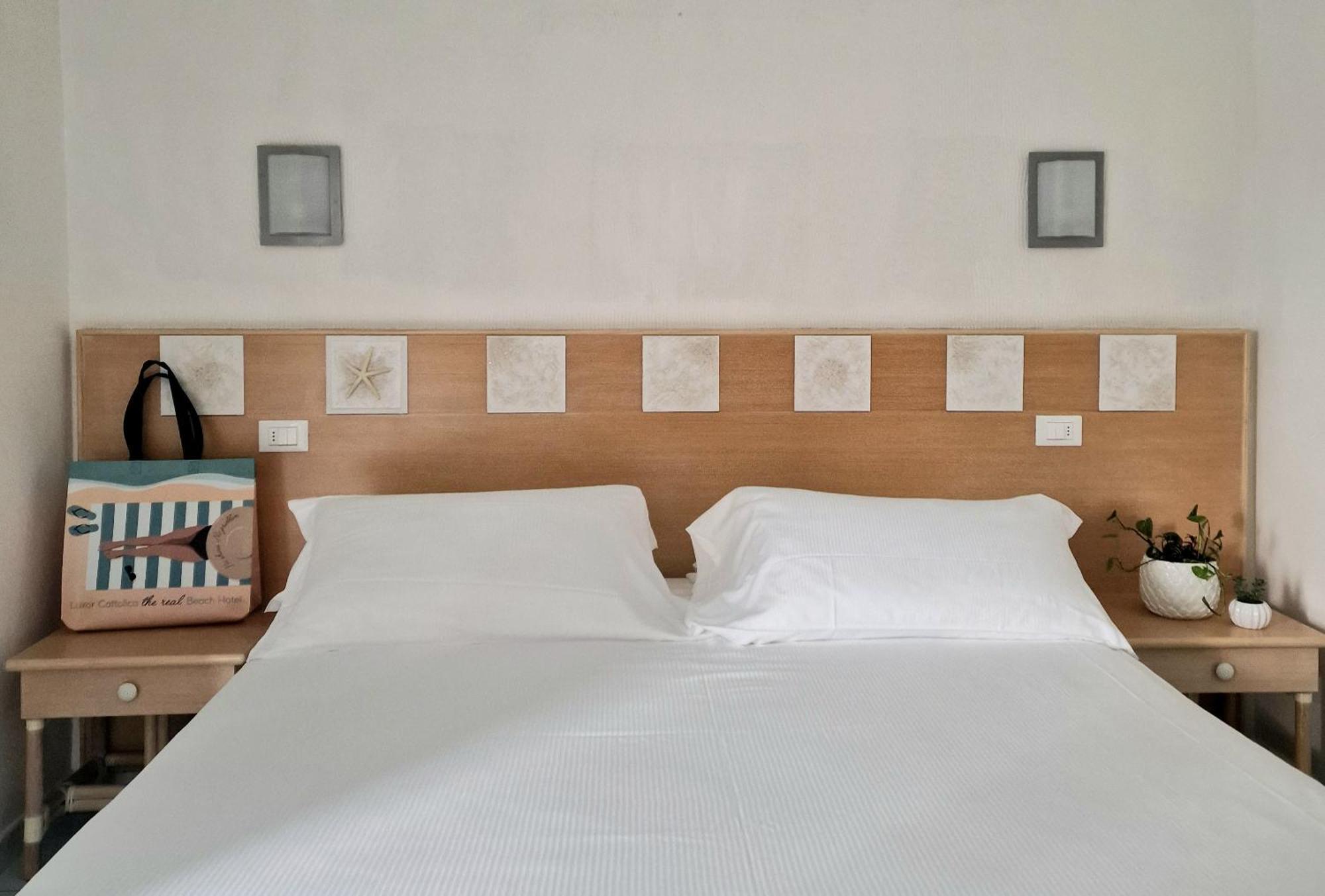 Luxor Beach Boutique Hotel Cattolica Ngoại thất bức ảnh